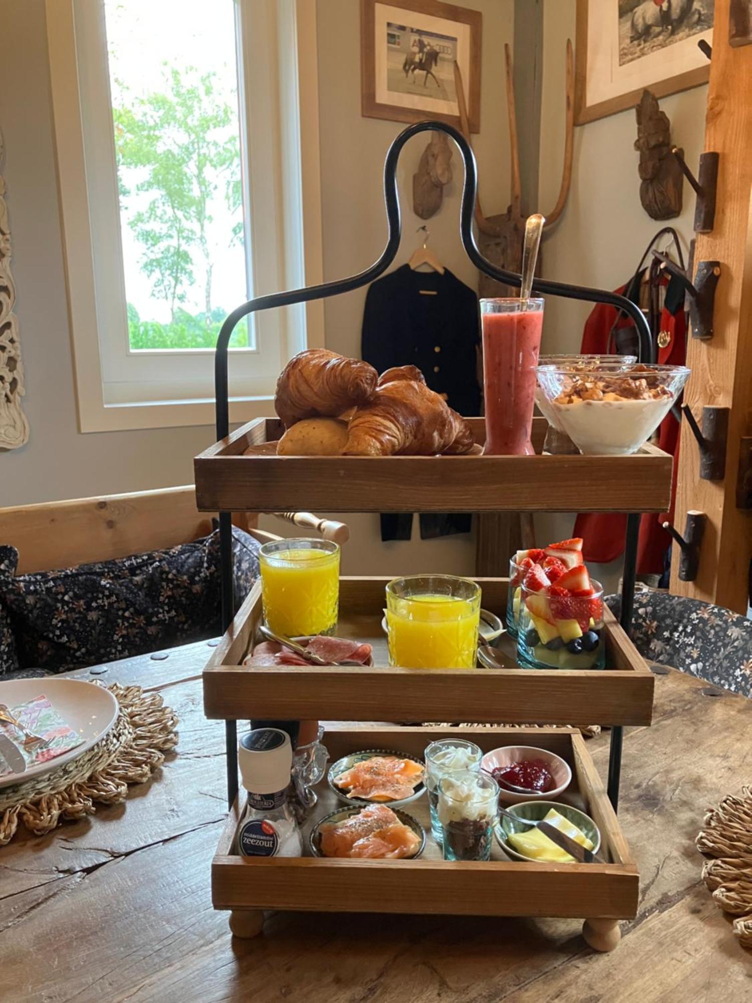 Bed & Breakfast Hoeve Happiness - Ontbijt Inbegrepen - Wellness Aanwezig Voorthuizen Kültér fotó