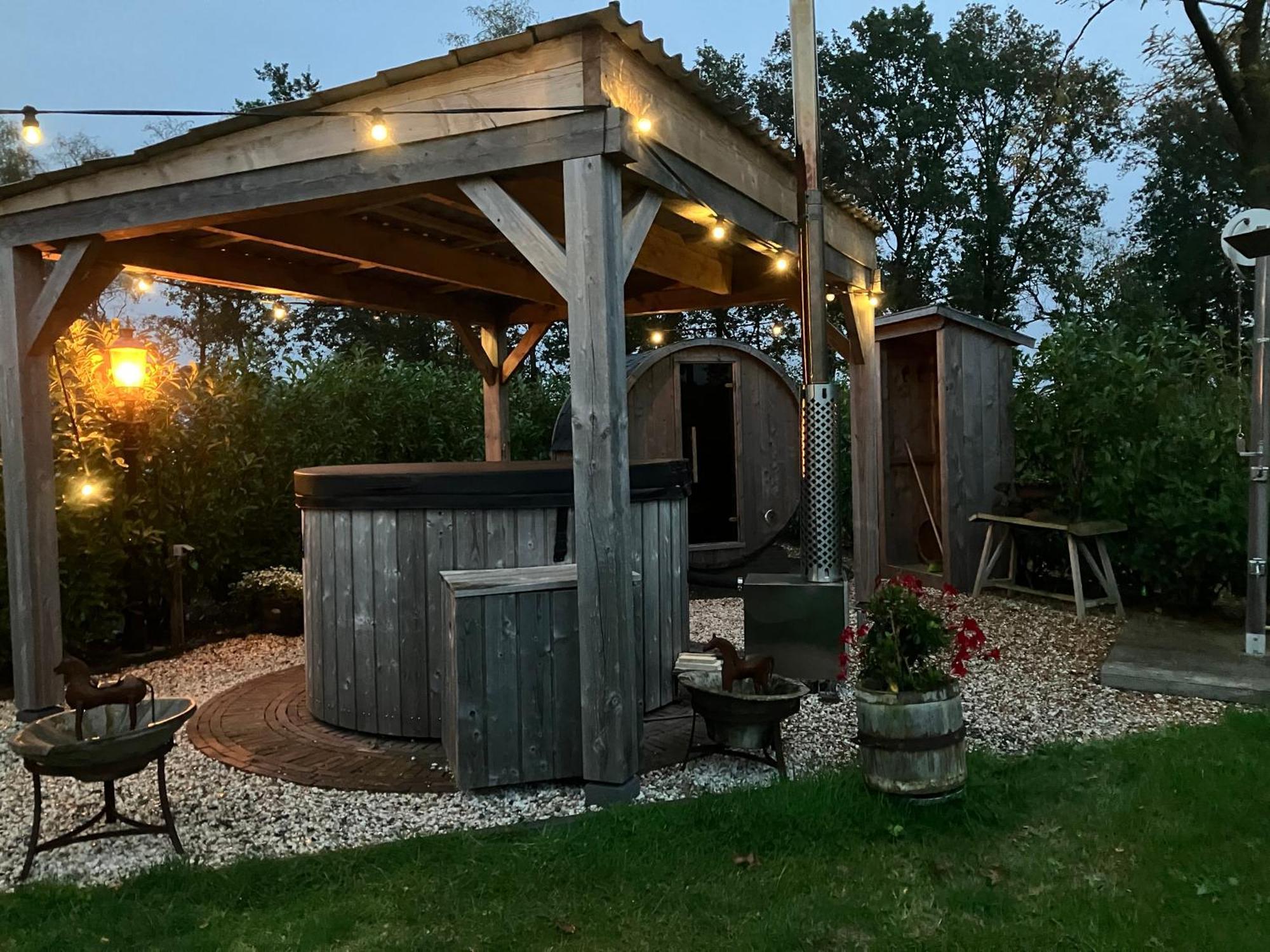 Bed & Breakfast Hoeve Happiness - Ontbijt Inbegrepen - Wellness Aanwezig Voorthuizen Kültér fotó