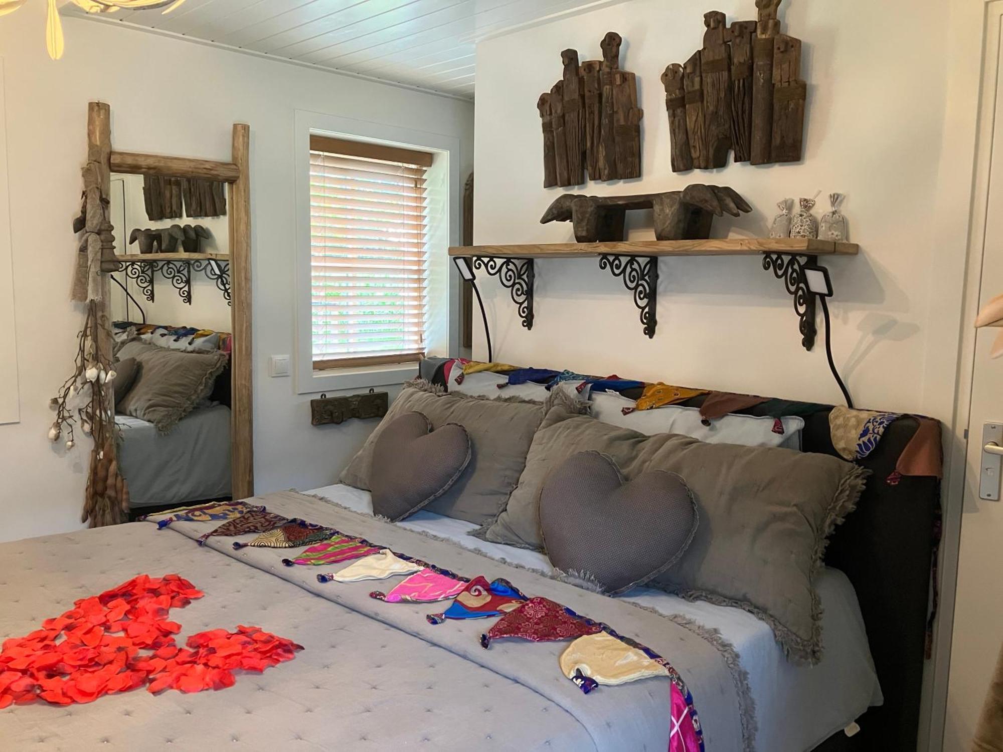 Bed & Breakfast Hoeve Happiness - Ontbijt Inbegrepen - Wellness Aanwezig Voorthuizen Kültér fotó